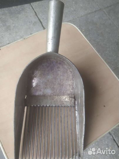 Совок для сбора ягод