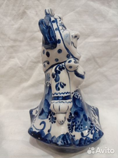 Баба Яга в платье Гжель