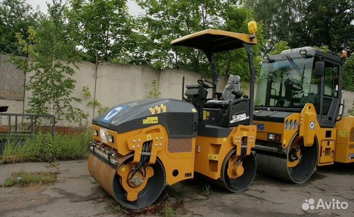 Дорожный каток XCMG XMR403, 2023