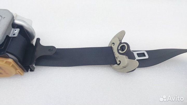 Б/У Б/У Ремень безопасности с пиропатроном От