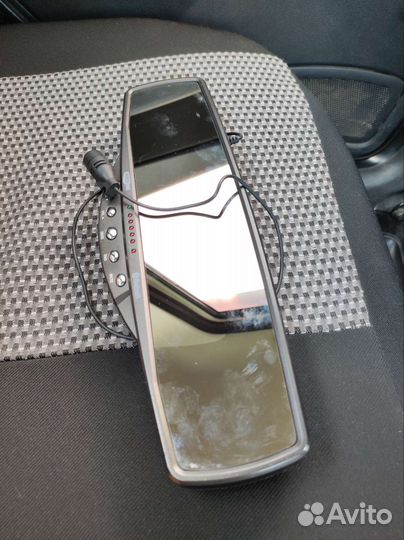 Зеркало заднего вида салонное