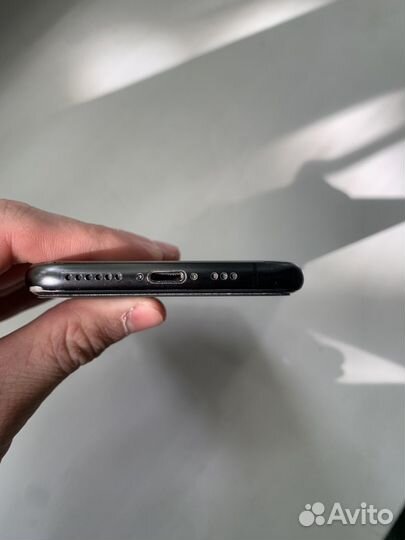 iPhone 11 Pro, 64 ГБ