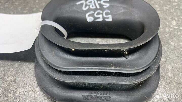 1443259 Уплотнение боковой панели scania скания