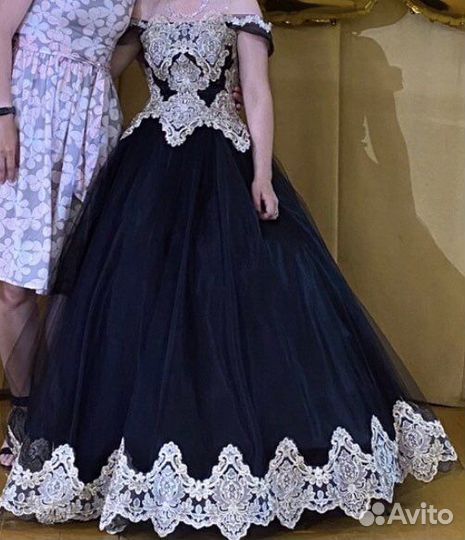 Вечернее платье