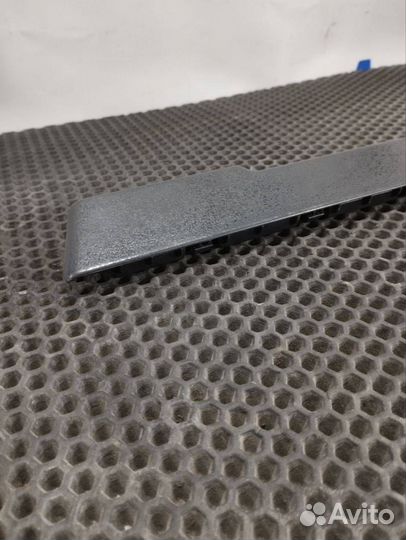 Накладка двери Renault T 82301764