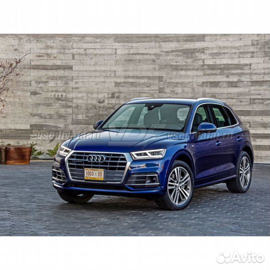 Плёнка для оклейки фар на автомобиле audi Q5 (2017