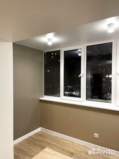 Дверь на балкон