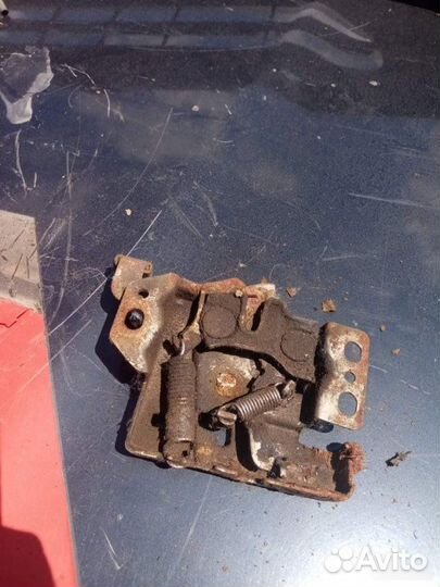 Замок капота Honda Concerto