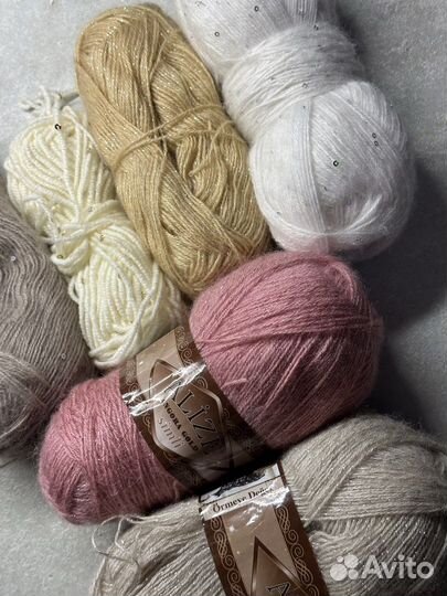 Пряжа с люрексом и паетками