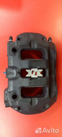 Суппорт тормозной задний левый VW Touareg 2010-18