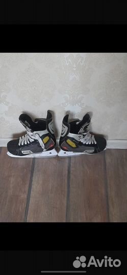 Коньки хоккейные