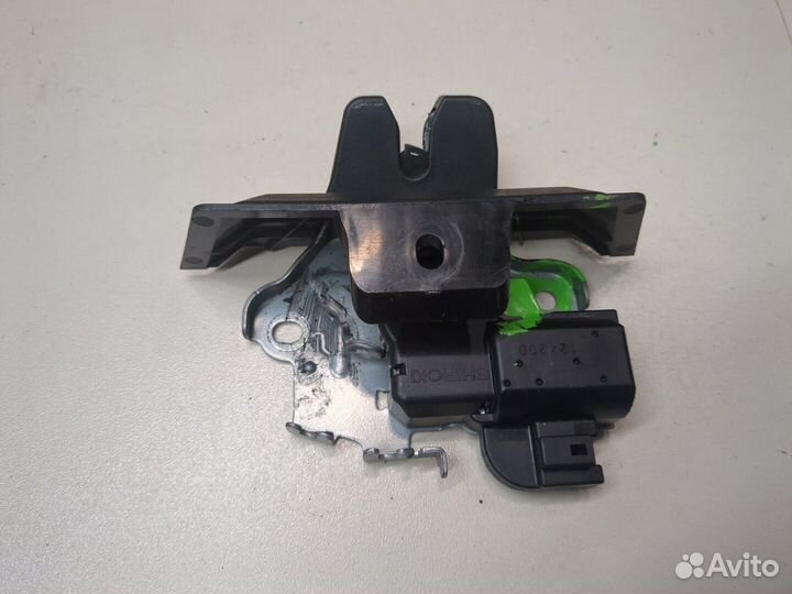 Замок багажника Lexus GS, 2013