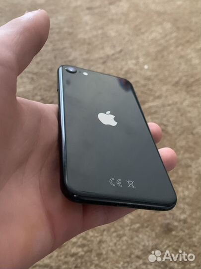 iPhone SE (2020), 64 ГБ