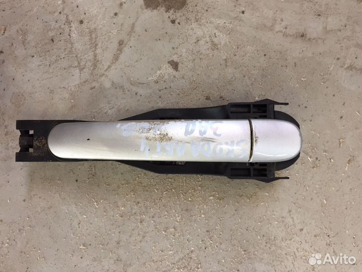 Ручка задней двери Шкода октавия