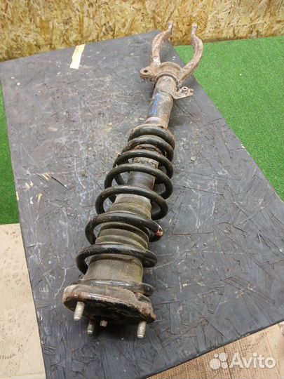 Амортизатор передний правый Mazda 6 GH 1.8