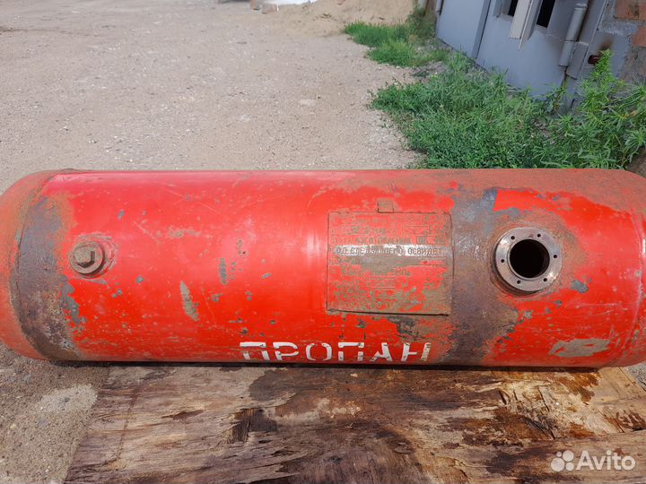 Баллоны гбо,Б/У некондиция,для поделок.150,105,70