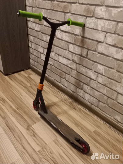 Трюковой самокат