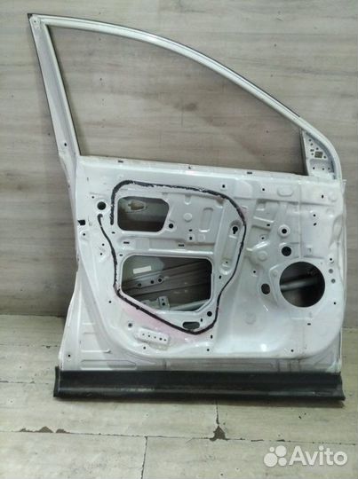 Дверь Toyota