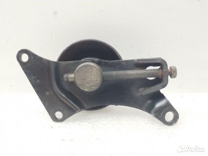 Ролик натяжной навесного оборудования Nissan