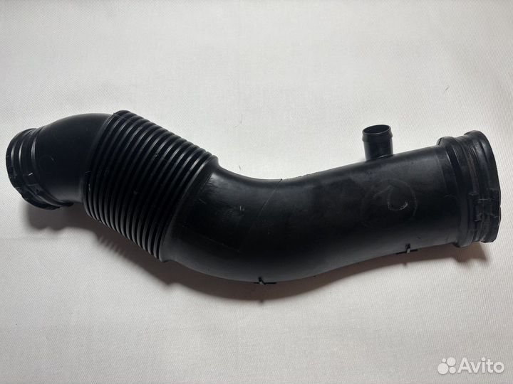 Патрубок воздушного фильтра Land Rover Range Rover