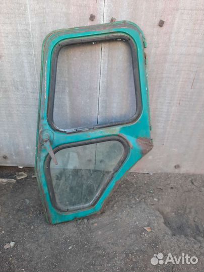 Дверь трактора т 40