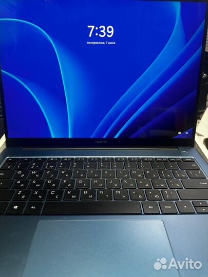 Ноутбук realme