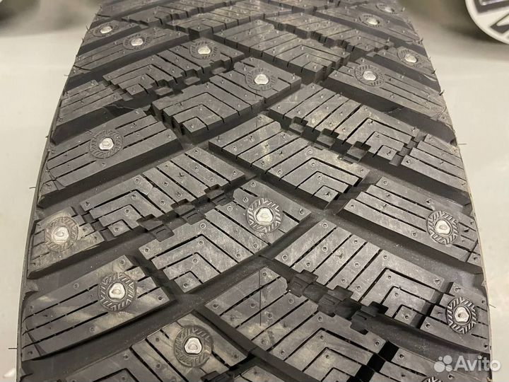 Goodyear Ultragrip Ice Arctic 275/40 R20 106T