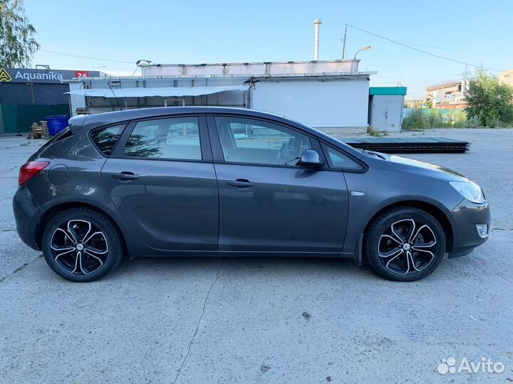 Opel Astra 1.6 AT, 2010, 95 800 км
