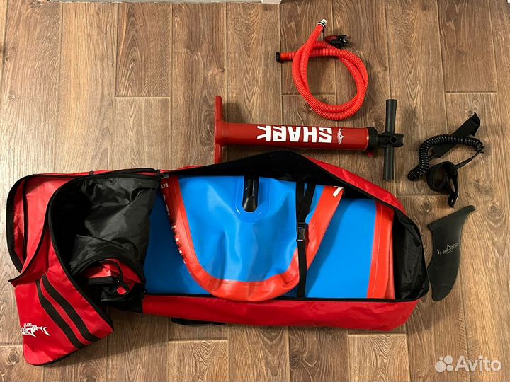 Sup board Shark touring traveler 12'6