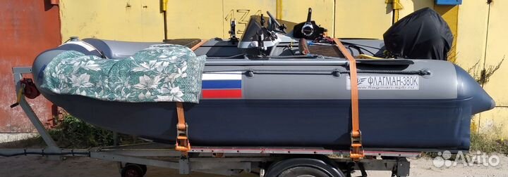 Лодка-катамаран Флагман 380К