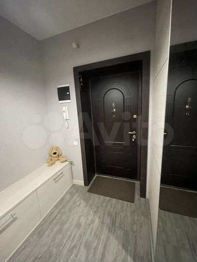 2-к. квартира, 64 м², 3/9 эт.