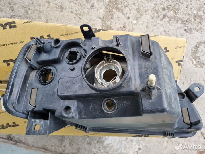 Фара левая на renault logan 1