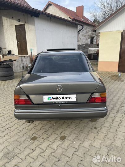 Mercedes-Benz W124 2.6 AT, 1992, 444 000 км