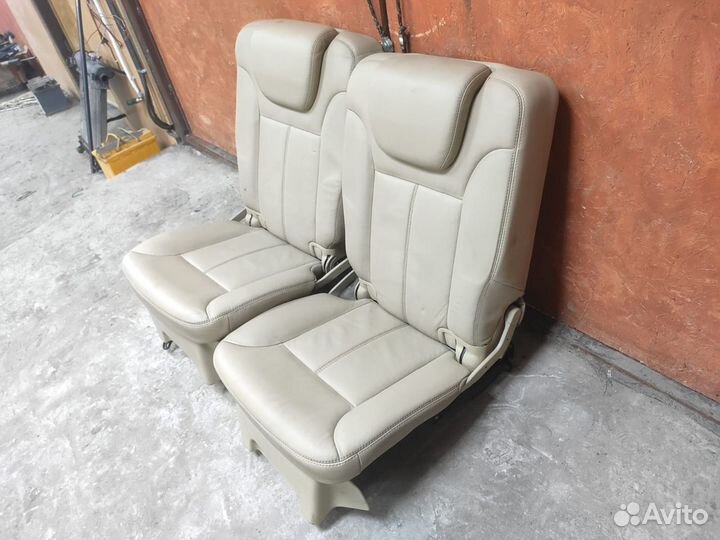 Третий ряд сидений Mercedes x164