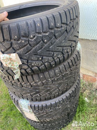 Pirelli Ice Zero 295/40 R21