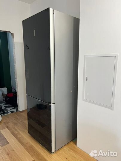 Холодильник бу Siemens kg49nsb21r