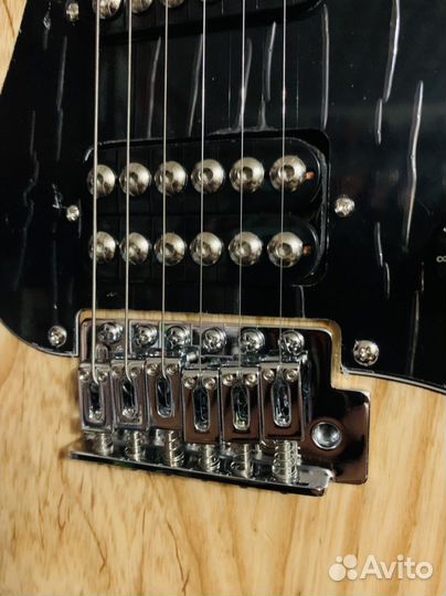 Электрогитара