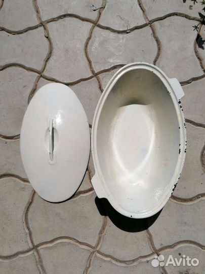 Кастрюля чугунная