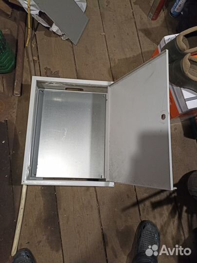 Щиток электрический металлический