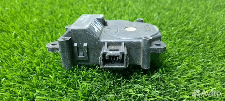 Сервопривод печки, моторчик заслонки отопителя