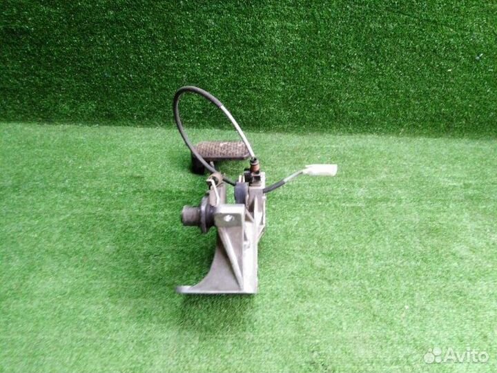 Педаль тормоза Mercedes Clk Coupe C208 M111.944