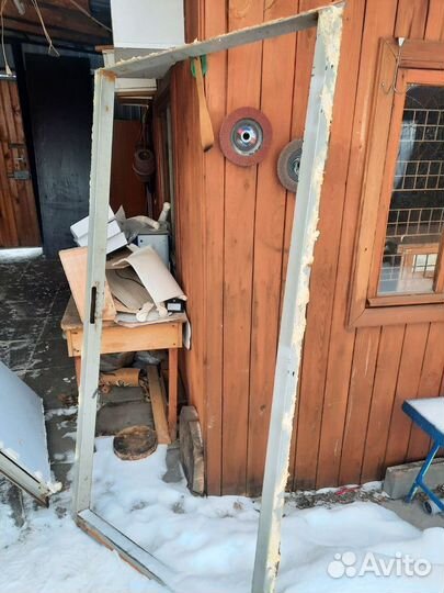 Дверь входная металлическая