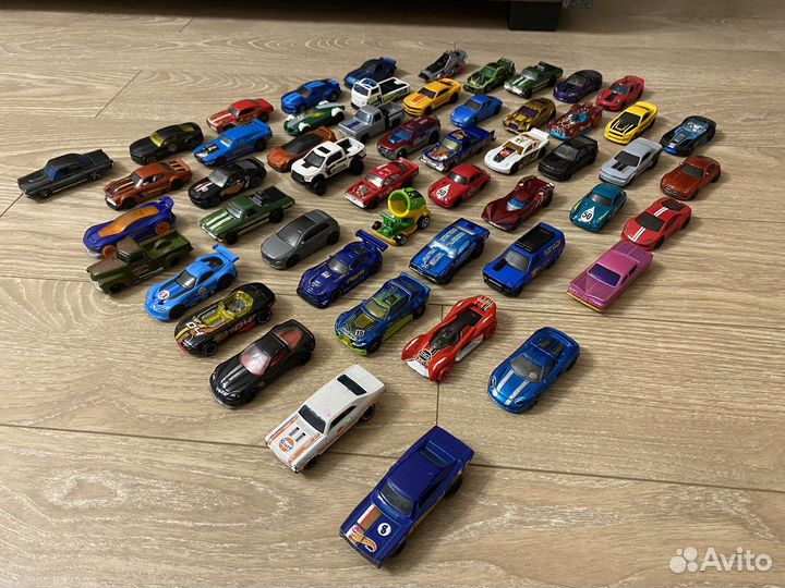 Машинки Hot Wheels, Welly, технопарк и другие
