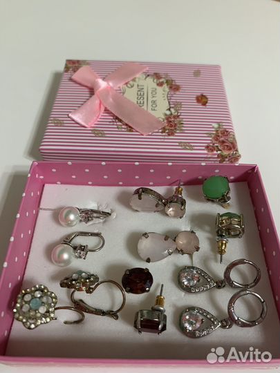 6 пар сережек