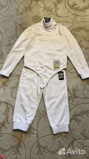 Костюм для фехтования