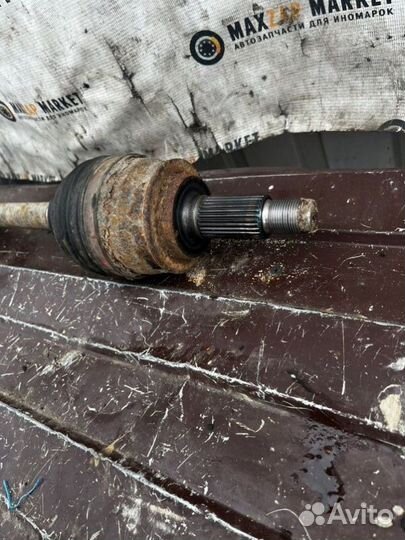 Привод перед прав Suzuki Grand Vitara 2.4 2008