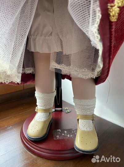 Кукла фарфоровая клеймо