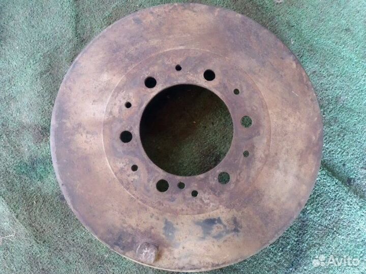 Тормозной барабан задний правый Toyota Hilux Pick