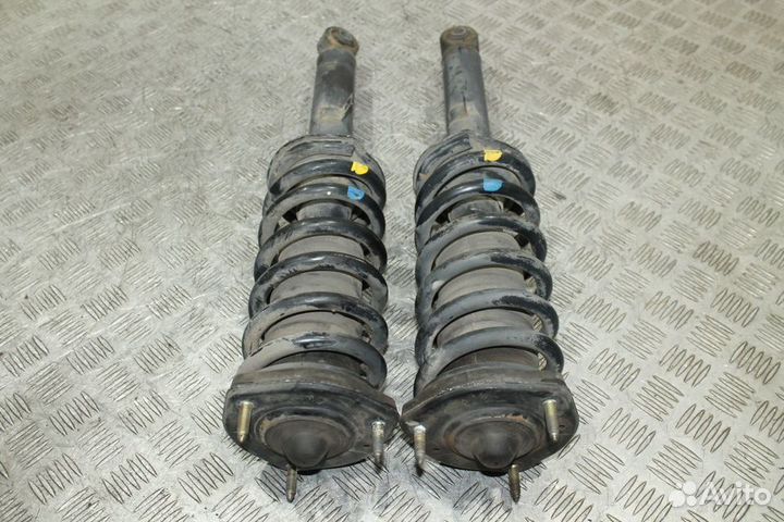 Стойки амортизаторов передние Toyota Mark 90 100