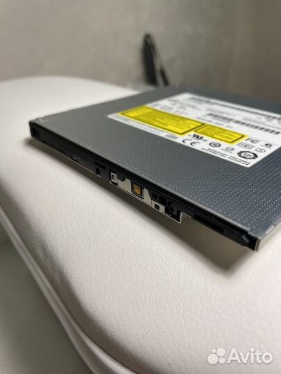 Dvd привод для ноутбука 5v gu70n 9.5mm